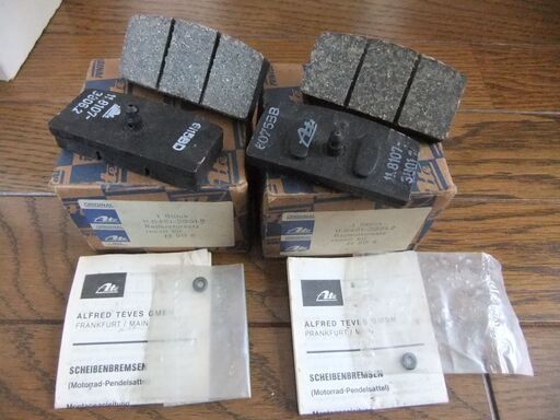 BMW　純正　新品　ディスクパッドまとめ売り