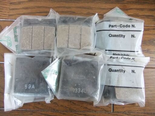 ドゥカティ　DUCATI　純正　新品　brembo製　ディスクパッドまとめ売り