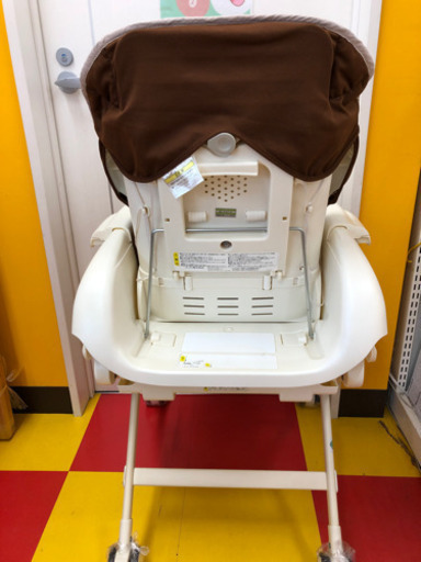 コンビ　combi　ルシエスオートスウィング　電動ハイローチェア　新生児～４歳頃