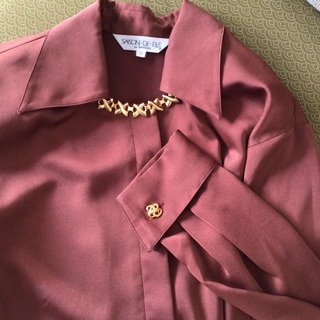 ブラウンブラウス　7R. の画像