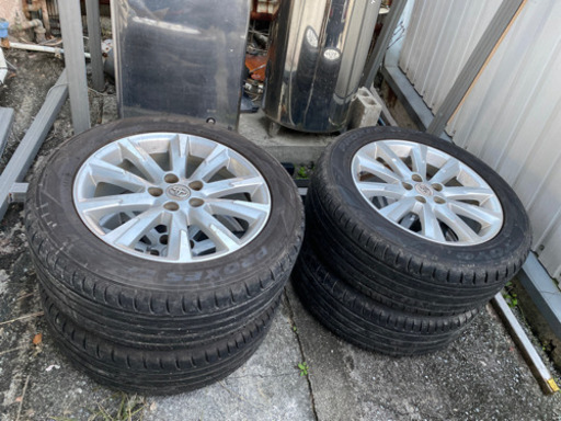 トヨタ純正ホイール18インチ タイヤ付き