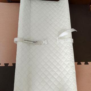 ベビー用オムツ換え台の画像