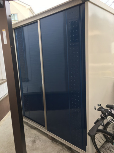 【取引中】屋外用物置　収納庫　タクボ