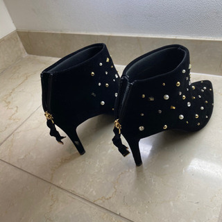 ラインストーンブーティの画像