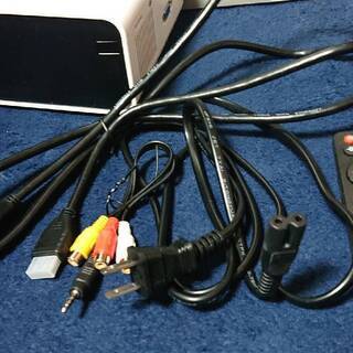 GooDee LEDプロジェクター 小型 プロジェクターの画像