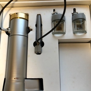 【美顔器】MTG Plosion プロージョン 炭酸ミストケアCMC-L1418 の画像