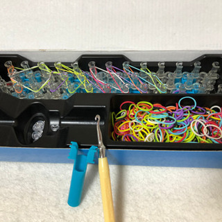 レインボールーム❤︎本体❤︎Rainbow Loom❤︎シリコンバンド  ルームバンド ゴムの画像