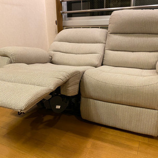 ニトリ電動リクライニングソファ【2人掛け】の画像