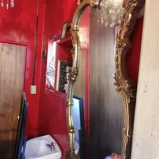 ＮＹからコンテナで買ったアンティークの鏡特大※中古となります。天王寺区の桃谷駅より徒歩5分