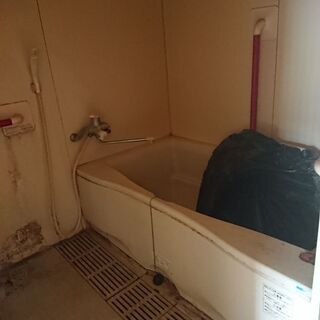 解体現場　ユニットバス一式差し上げますの画像