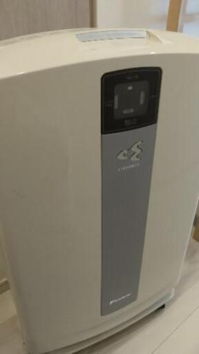 ダイキン　空気清浄機 MCK70P-W