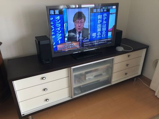 テレビボード　TVボード リビング全体の模様替えをしたいので、現在使用中のものを手放します 取りに来て搬送いただけるかたにお願いします