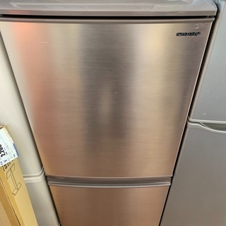 【ジモティー割引】137L 2019年製冷蔵庫【ハードオフ八王子...