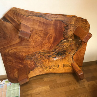 一枚板ローテーブルの画像