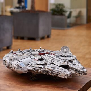 【新品未開封】レゴ LEGO スターウォーズ ミレニアムファルコン 75192 STAR WARSの画像