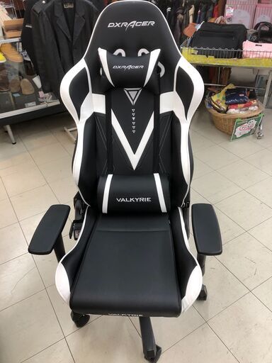【店頭お渡し】キレイめ　3か月使用　DXRacer (ディーエックスレーサー) 極上ゲーミングチェア　ヴァルキリーシリーズ Valkyrie　VB-03WH