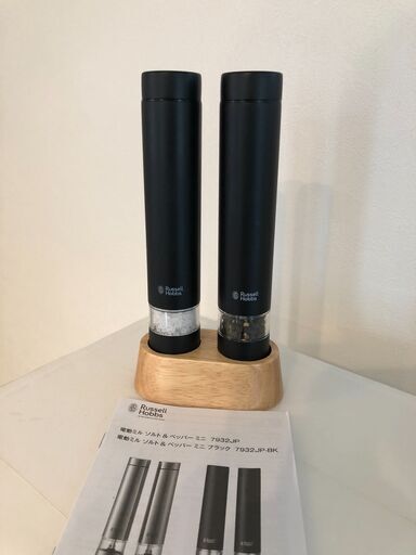 ほぼ未使用ですがジャンク Russell Hobbs 電動ミル ソルト＆ペッパー ミニ ブラック 7932JP-BK