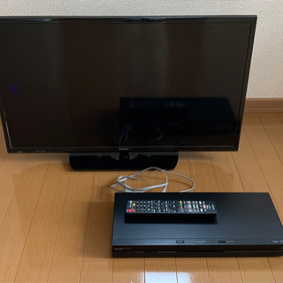 AQUOS 32型テレビ & ブルーレイレコーダー　シャープ　中古