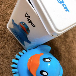 缶入りパームディッシュブラシ　アヒル　ブルー