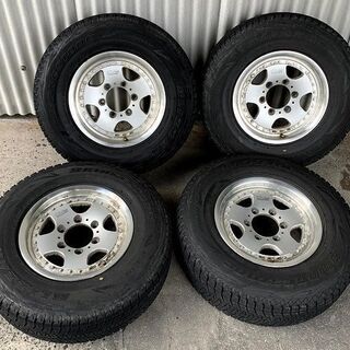 【中古スタッドレスタイヤホイール】ブリジストン ブリザック タイヤ 215/80R15　アルミホイール　CV645　4本セット　デリカ