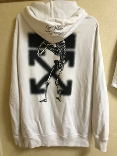 オフホワイトアンダーカバー