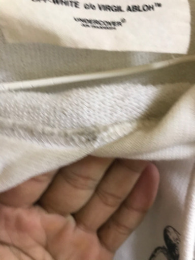 オフホワイトアンダーカバー