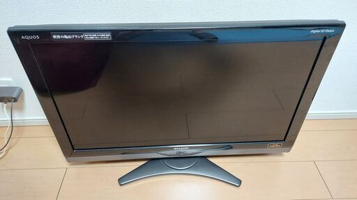 SHARP AQUOS 32インチ　液晶テレビ