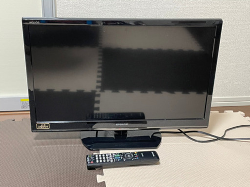 ソファーとセットならお得！SHARP AQUOS テレビ　24型　使用期間1年