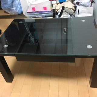 一人暮らしに 中古ガラステーブル