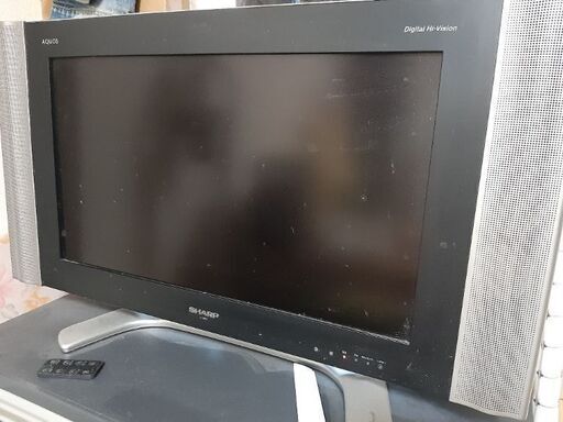 SHARP AQUOS 26インチTV【3月引き渡し】