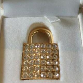 新品未使用【ジルコニア南京錠】（パドロック）シルバー&ゴールドの画像