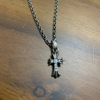 【★取り下げ前の最終値下げ!!!⠀★Chrome heartsクロムハーツ　CHクロスベビーファットチャームwithパヴェダイヤモンドの画像