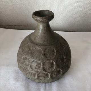 壺　グレー