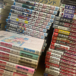 漫画がたくさんあります