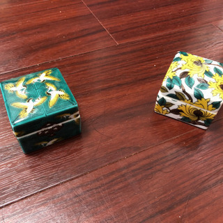中古美品　九谷焼　小物入れ　2個セット