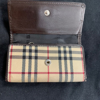 BURBERRYキーケースの画像