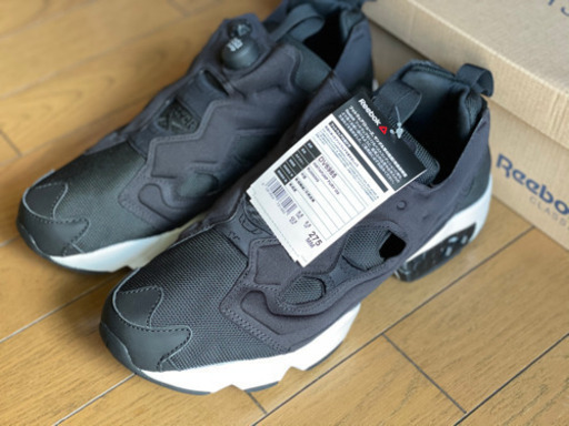 【未使用品】リーボック インスタポンプフューリー OG ブラックホワイト 27.5cm