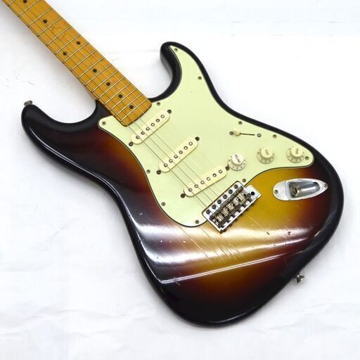 ストラトキャスター　サンバースト　調整済み コンポーネント　Eシリアル　ノイズレス  エレキギター (0220348674)