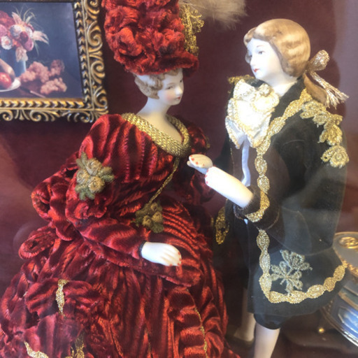 Biscuit Roman スキヨドール ガラスケース入り ドールハウス