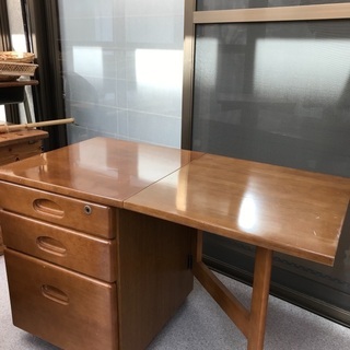 学習机の袖机？引出し？の画像