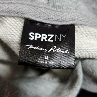 ユニクロコラボパーカーMサイズの画像