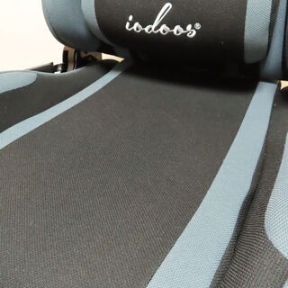 《ほぼ新品》IODOOS ゲーミングチェア オットマン付きの画像