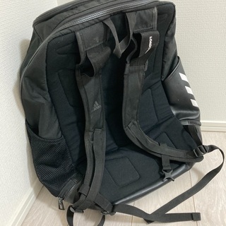 adidasスポーツリュックの画像