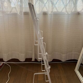 【東京下北沢】直接取引のみ！マガジンラック白※購入は確かIKEAの画像