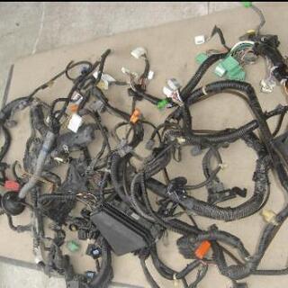 ホンダ ライフ JB5 18年式 純正エンジンルームハーネス 純正品番 32107-SFA-9701 の画像