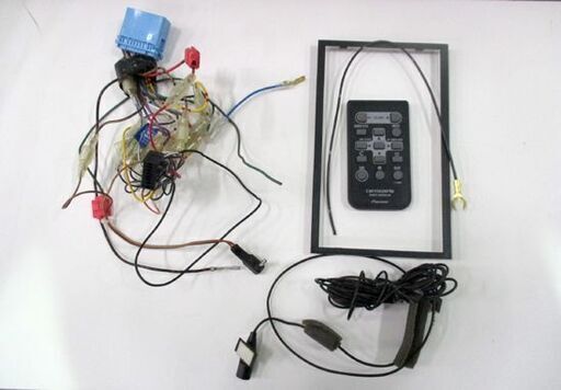 ジャンク品 カロッツェリア 2DINオーディオ CD/USB/Bluetooth/チューナー ユニット FH-4100 リモコン付き 