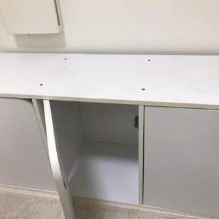 （取引中）カラーボックス　扉つき　白の画像