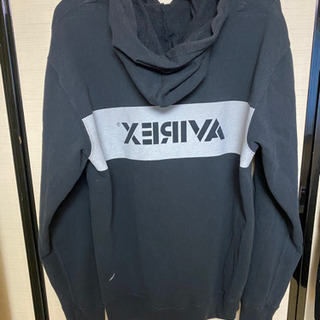 AVIREXパーカーの画像