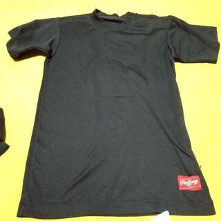 アンダーシャツ。1,2枚めサイズ１４０ｃｍ。3枚目150ｃｍの画像