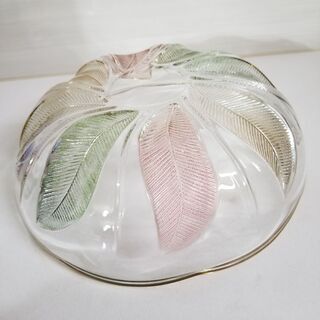 ガラス大皿　リーフ柄の画像